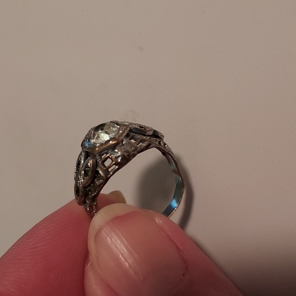 Silver Tone Filigree Style Ladies Ring - Picture 5 of 10